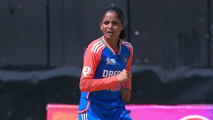 Sonam's 3-Fer Torments Pakistan