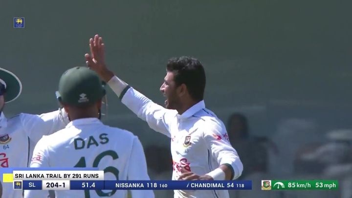 Wicket! Islam Holds Onto A Low Catch, Chandimal Departs