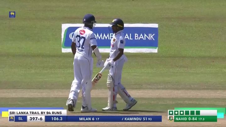 Four! Kamindu Cracks Glorious Drive To Bring Up 401 Runs