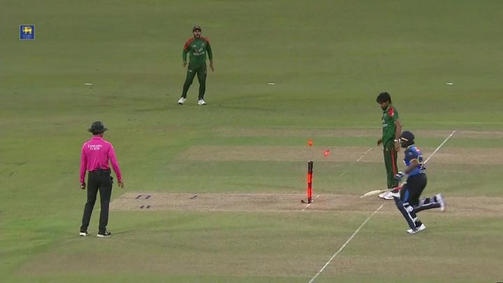 Run-Out! Fernando Dismissed, Sri Lanka Post 244 On Board