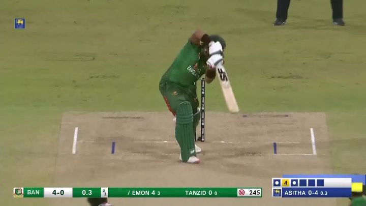 Four! Emon Begins The Chase With Back-To-Back Boundaries