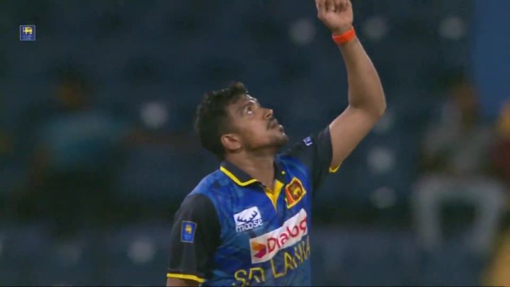 Wicket! Tanvir Feathers It Behind To Mendis, Theekshana Strikes