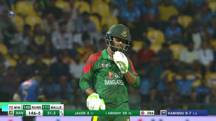 Fifty! Hridoy Comes Up With A Contending Knock For Bangladesh