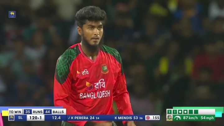 Wicket! Perera Mistimes It For An Easy Catch To Das