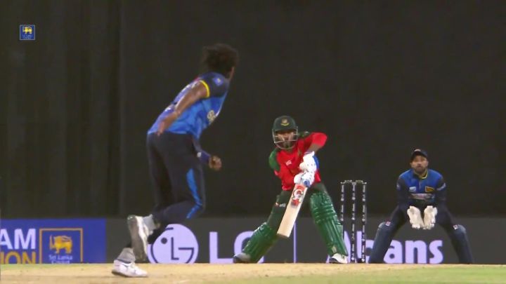 Wicket! Fernando Gets His Second Off The Over, Miraz Walks Back