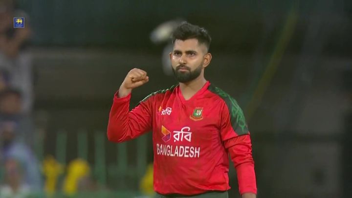 Wicket! Risky Reverse Sweep Ends In Disaster For Kamindu