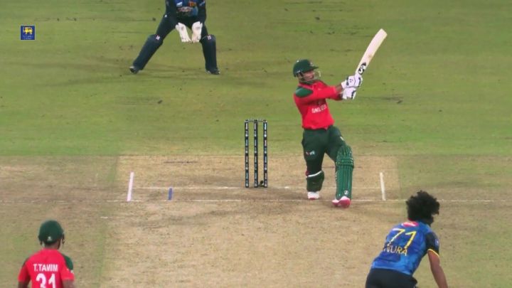 Six! Das Just About Clears The Rope