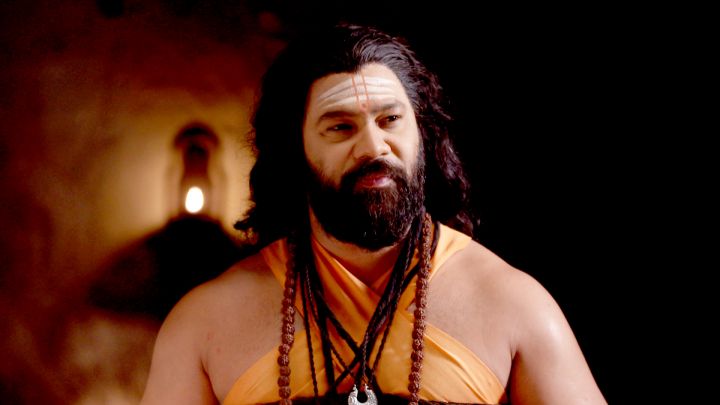 The Tantric Makes Anna See A Snake