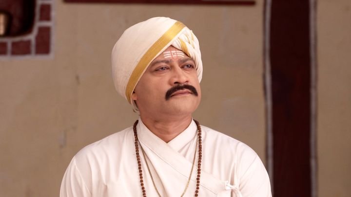 Naagnath Presents A Problem