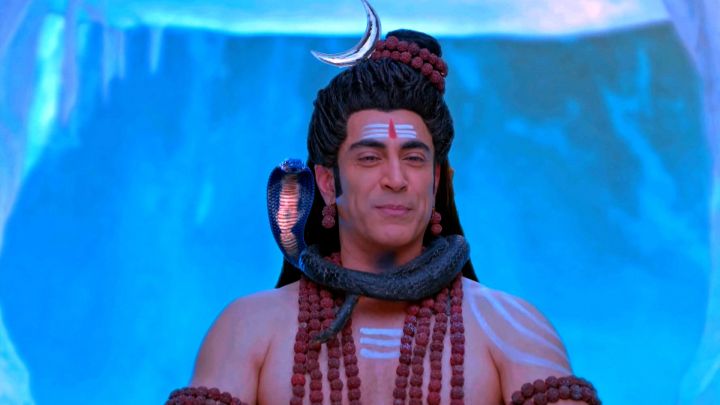 Lord Hanuman Aar Makardhwaj Er Kahini