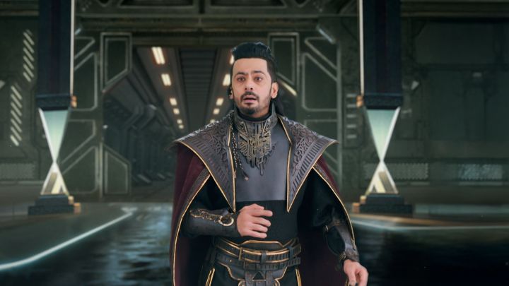 Shashmaag Lays A Trap