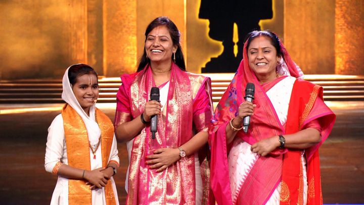 Parastiti Badlaichi Aahe