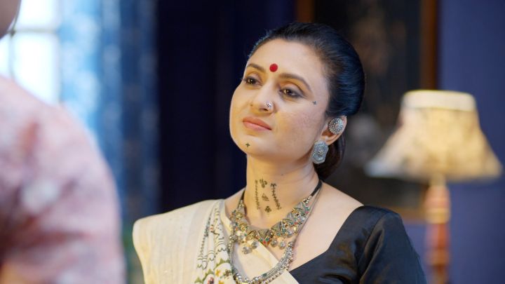 Pushpa Meets Kadambari