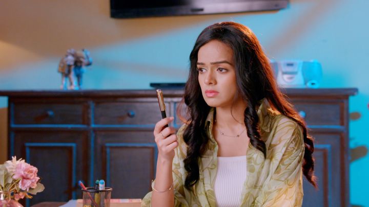 Vivaal Is Caught Lying