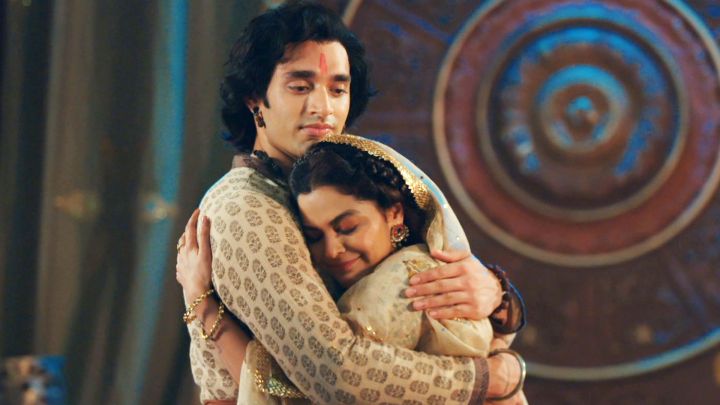 Karpuradevi Meets Prithvi In Kashi