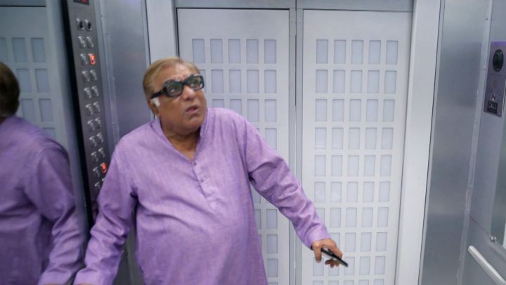 Societychi Sadosh Lift