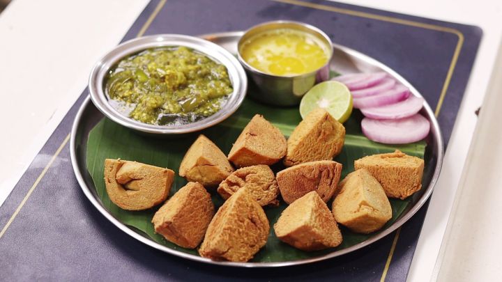 Dal Bafle Ani Vangyachi Bhaji