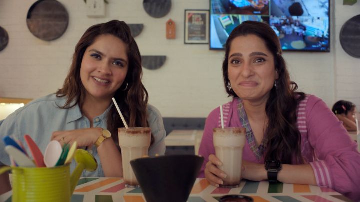 Film Dekhne Chalein?