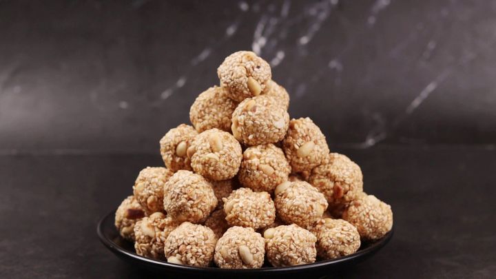 Makarsankranti Vishesh Tilgulache Ladu