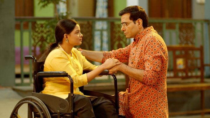 Bapodara Confronts Varun