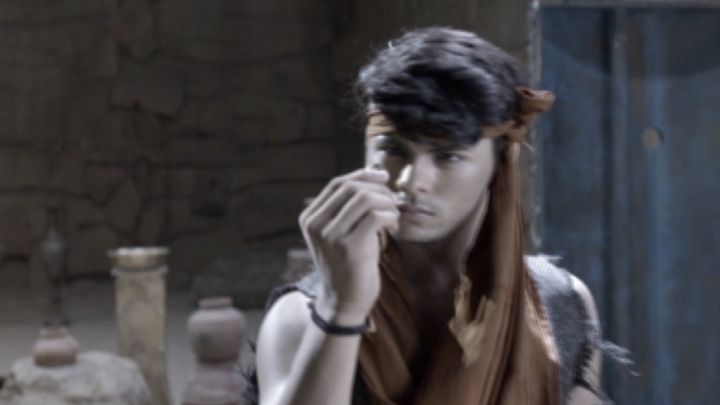 Ali Goes Down The Memory Lane