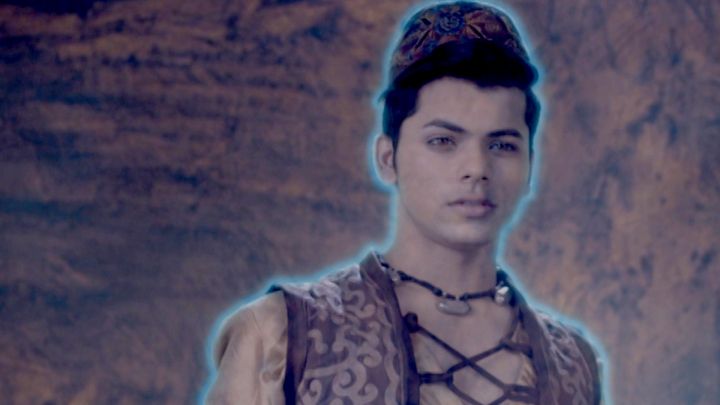 Ali Scares The People Away