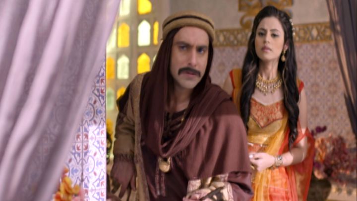 Yasmine Questions Zafar