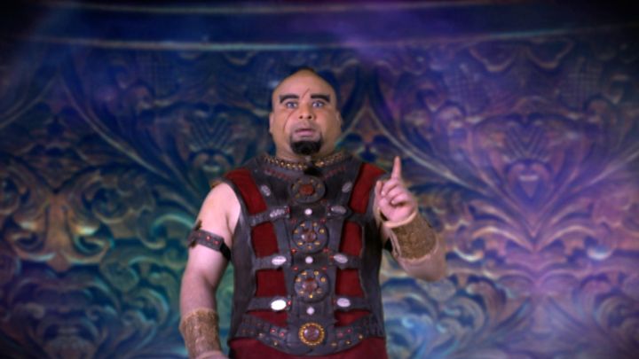 Aladdin Becomes A Pigeon