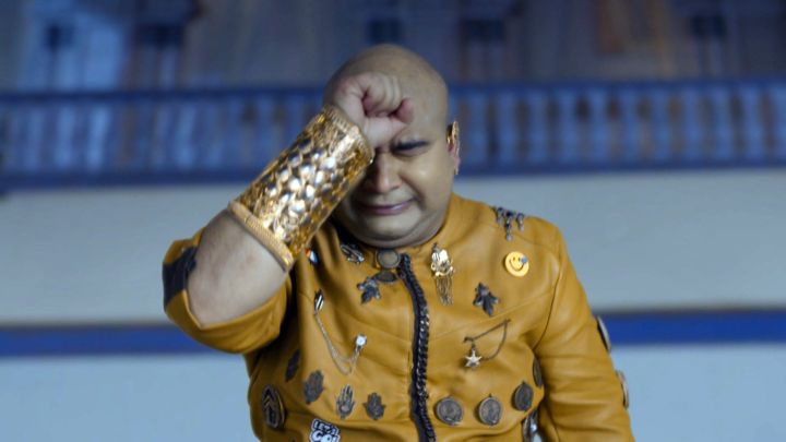 Yasmine Takes On Salim