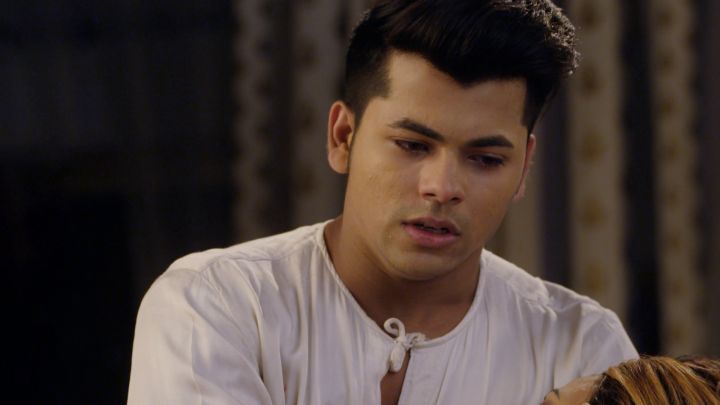 Yasmine Attacks Aladdin