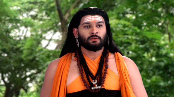 Sarvanche Praan Dhokyaat Aahet