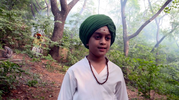 Mazha Bhavishya Zaanun Ghyaychi Garaz Nahi