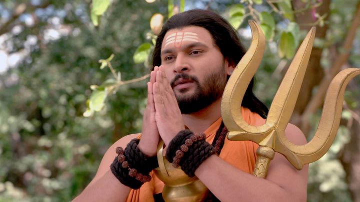 Naagnath Warns Saru's Husband