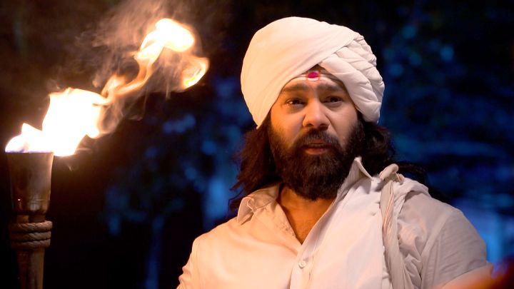 Manik Is Accused Of Robbery