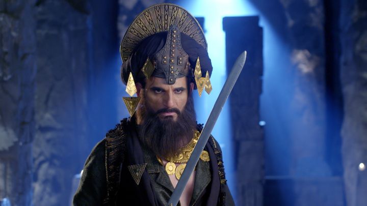 Ali Ne Kara Shaitano Ko Kaid