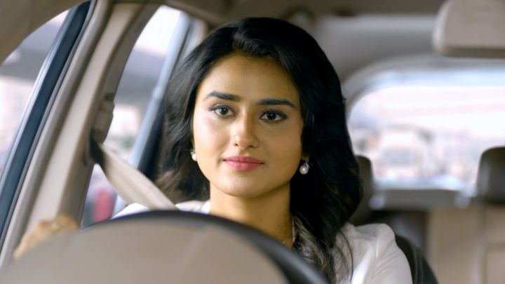 Viren Steals Pushpa’s Design