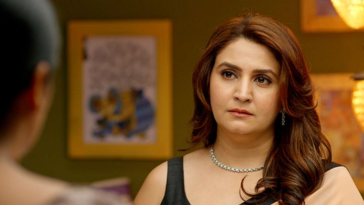 Swara Returns To The Chawl