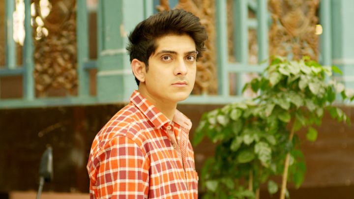 Santosh Escapes The Asylum