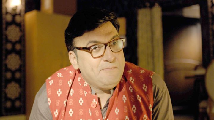 Society Mein Magic Show