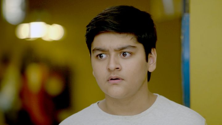 Bade Hokar Kya Banana Hai?