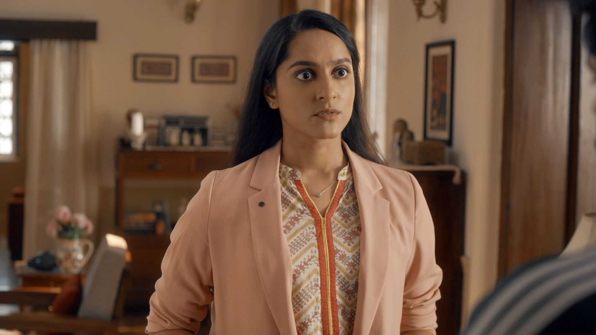 Watch New Episodes of maharani-2 only on Watcho