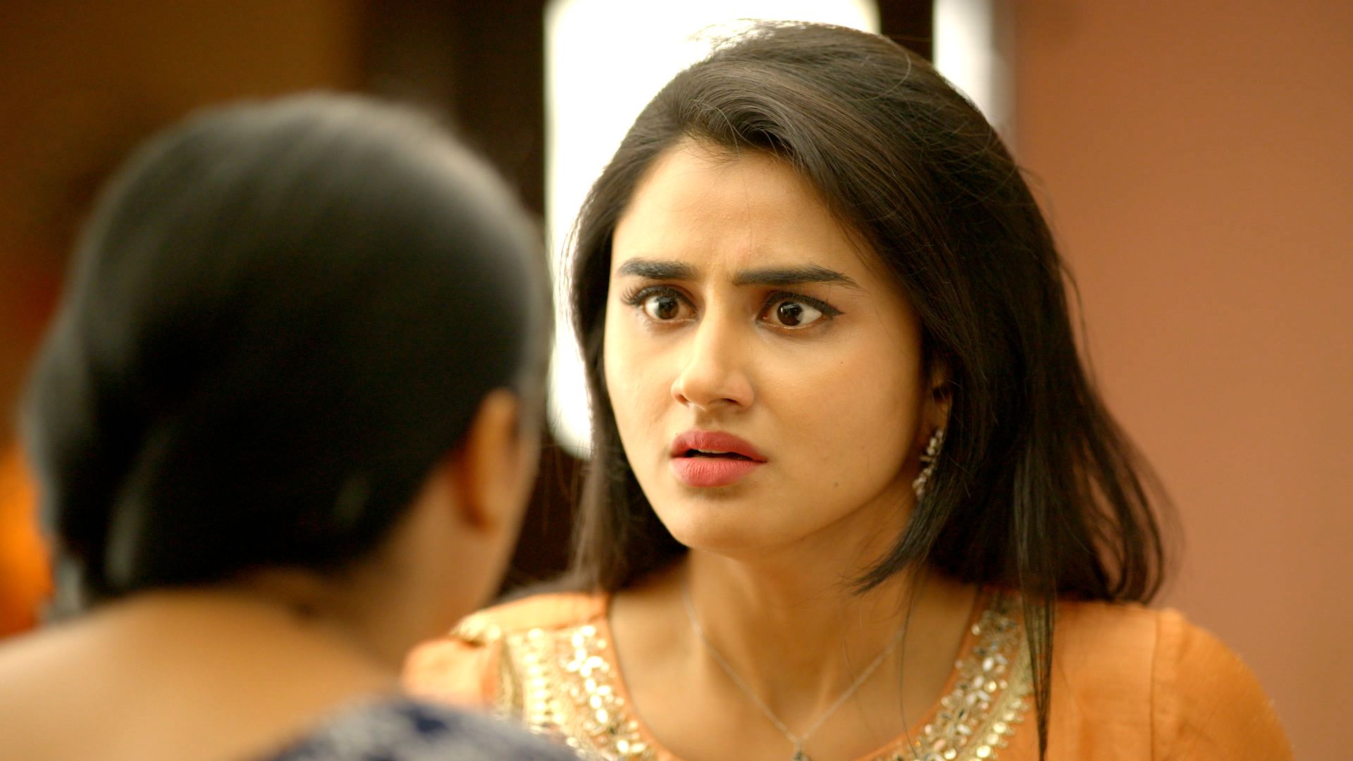 Pushpa Receives A Threatening Call
